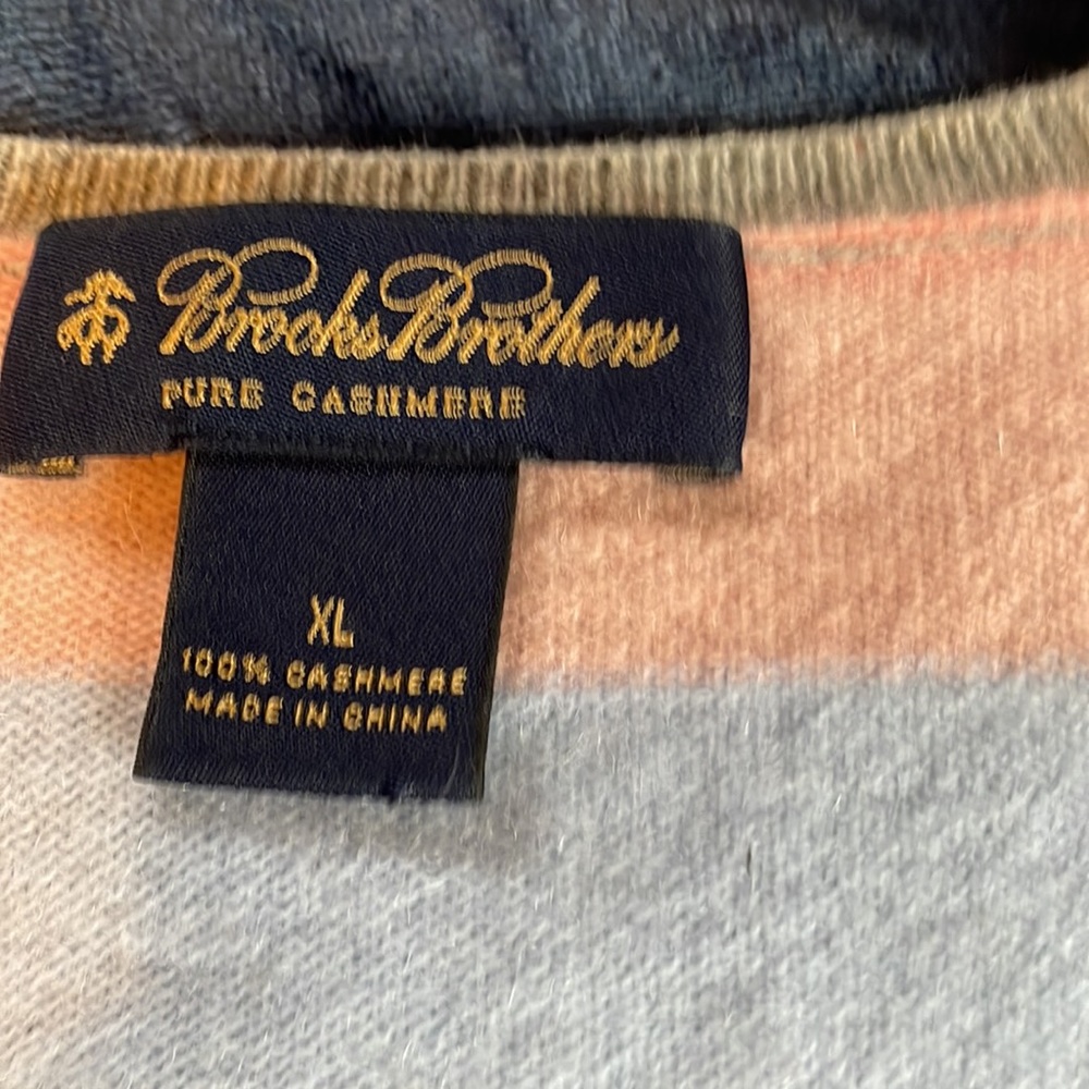 Brooks Brothers Striped Cashmere Sweater. - Picture 4 of 8